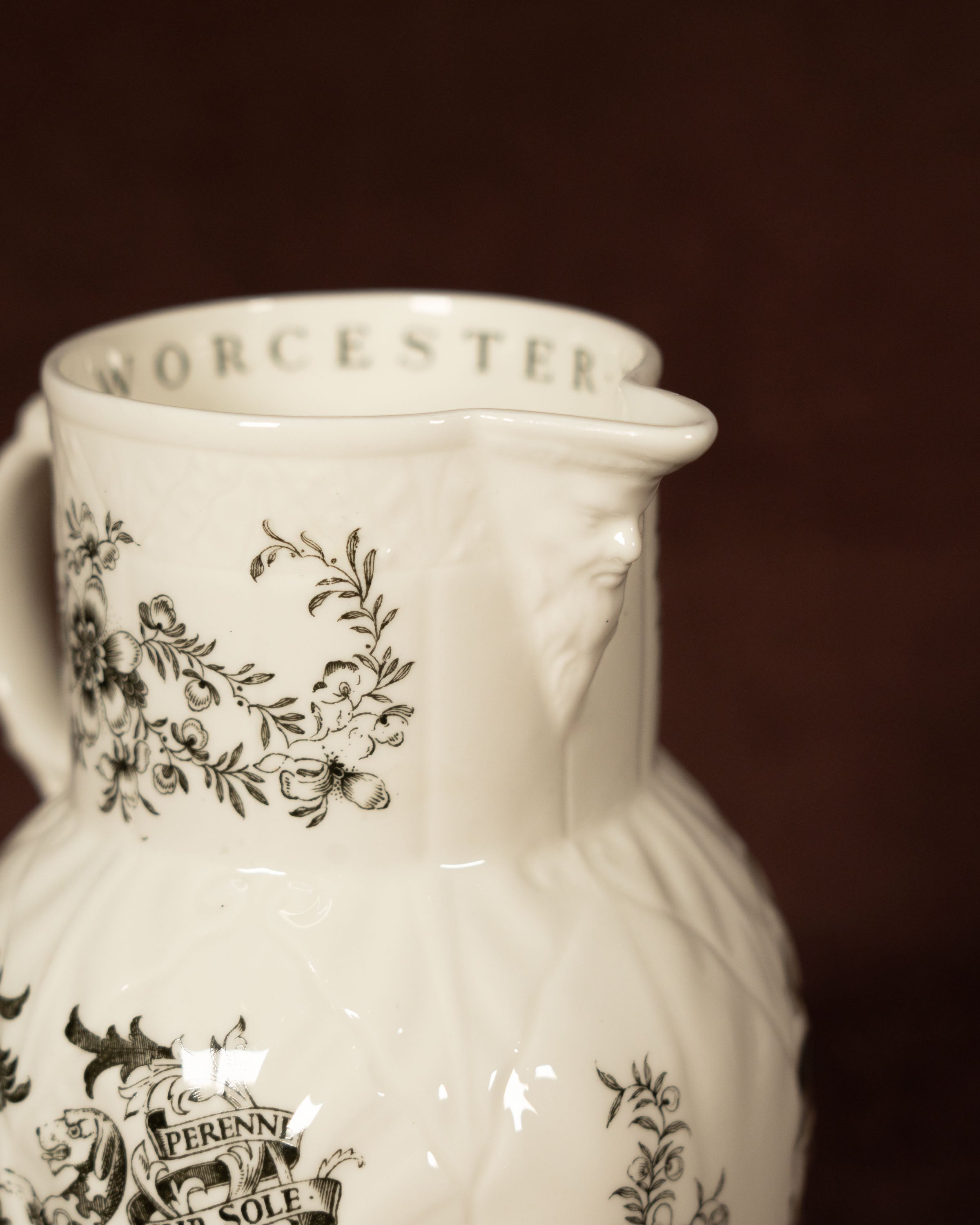 Pichet commémoratif Royal Worcester – Bicentenaire 1751–1951