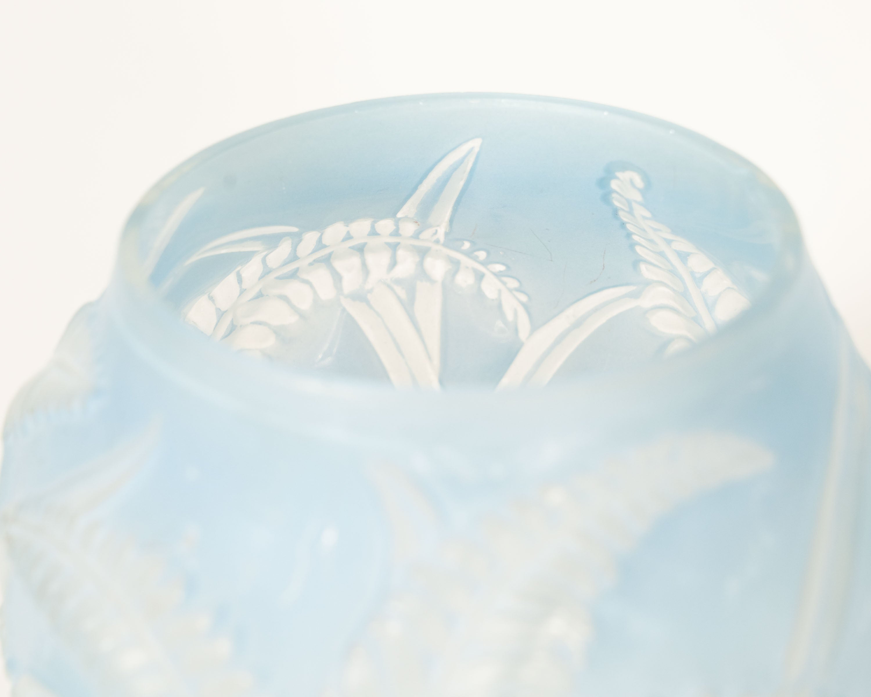 Vase en verre dépoli Art nouveau