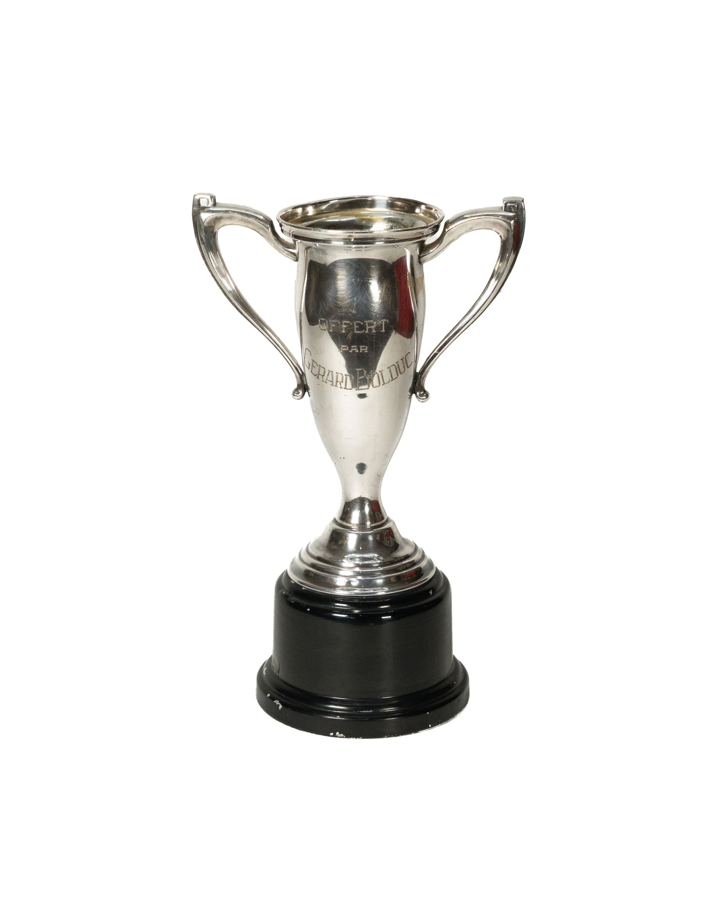 Trophée ancien en placage d’argent – Offert par Gérard Bolduc, pee-Wee Québec
