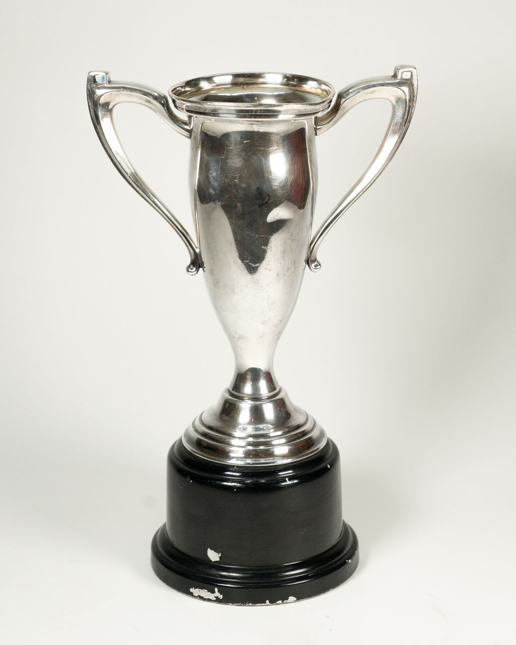 Trophée ancien en placage d’argent – Offert par Gérard Bolduc, pee-Wee Québec