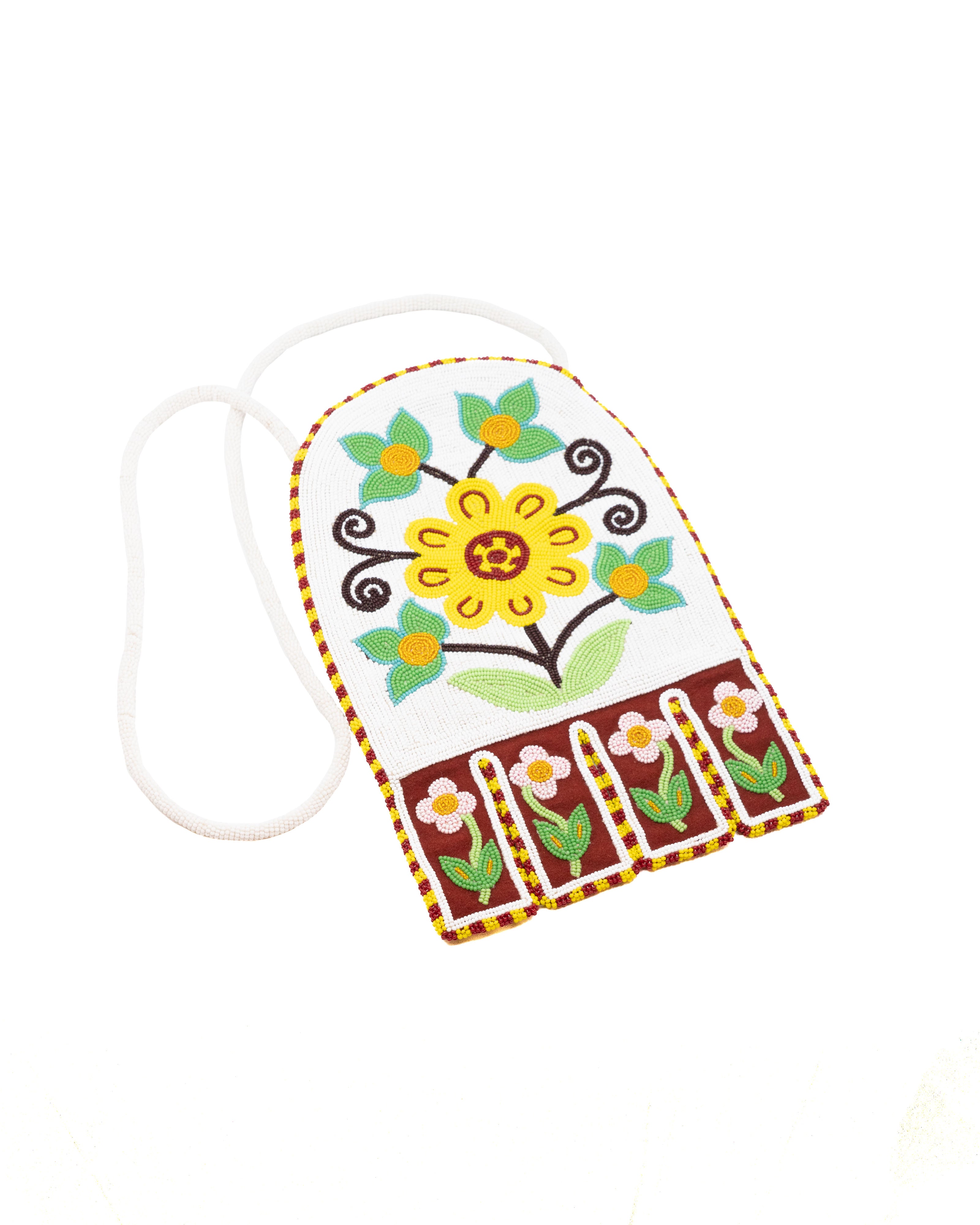 Floral octopus bag in caribou hide and glass beads – Attributed to Elizabeth Jacob, Webequie First Nation