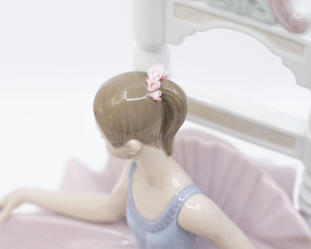 Figurine Lladró « In Admiration » – Salvador Debón