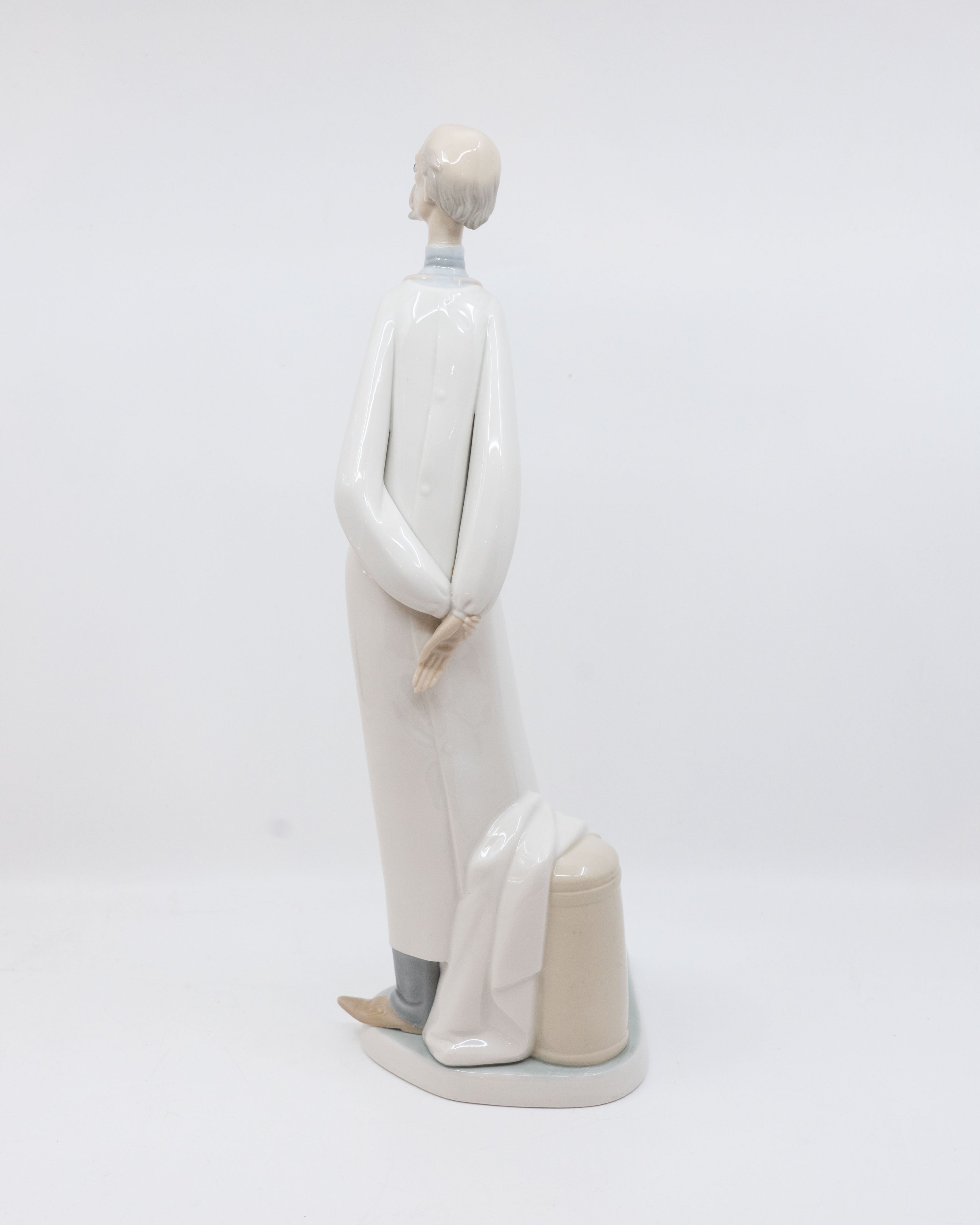 Figurine Lladró « Le Docteur » – Salvador Furió