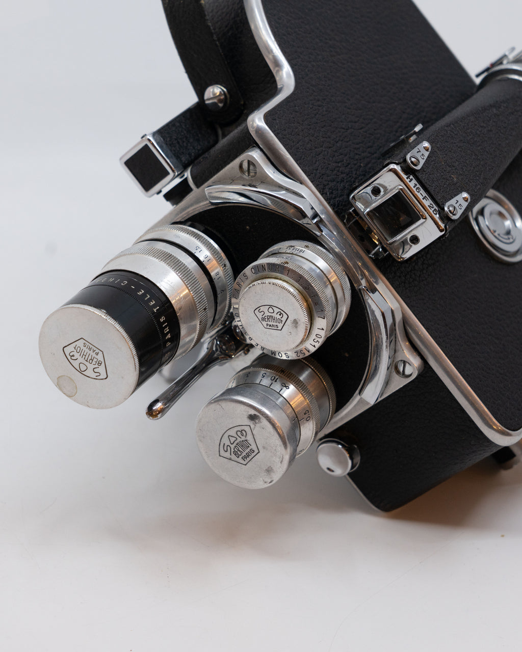 Caméra ciné Paillard Bolex H16 – 4 objectifs dont Angénieux 20–80mm, boîte d’origine