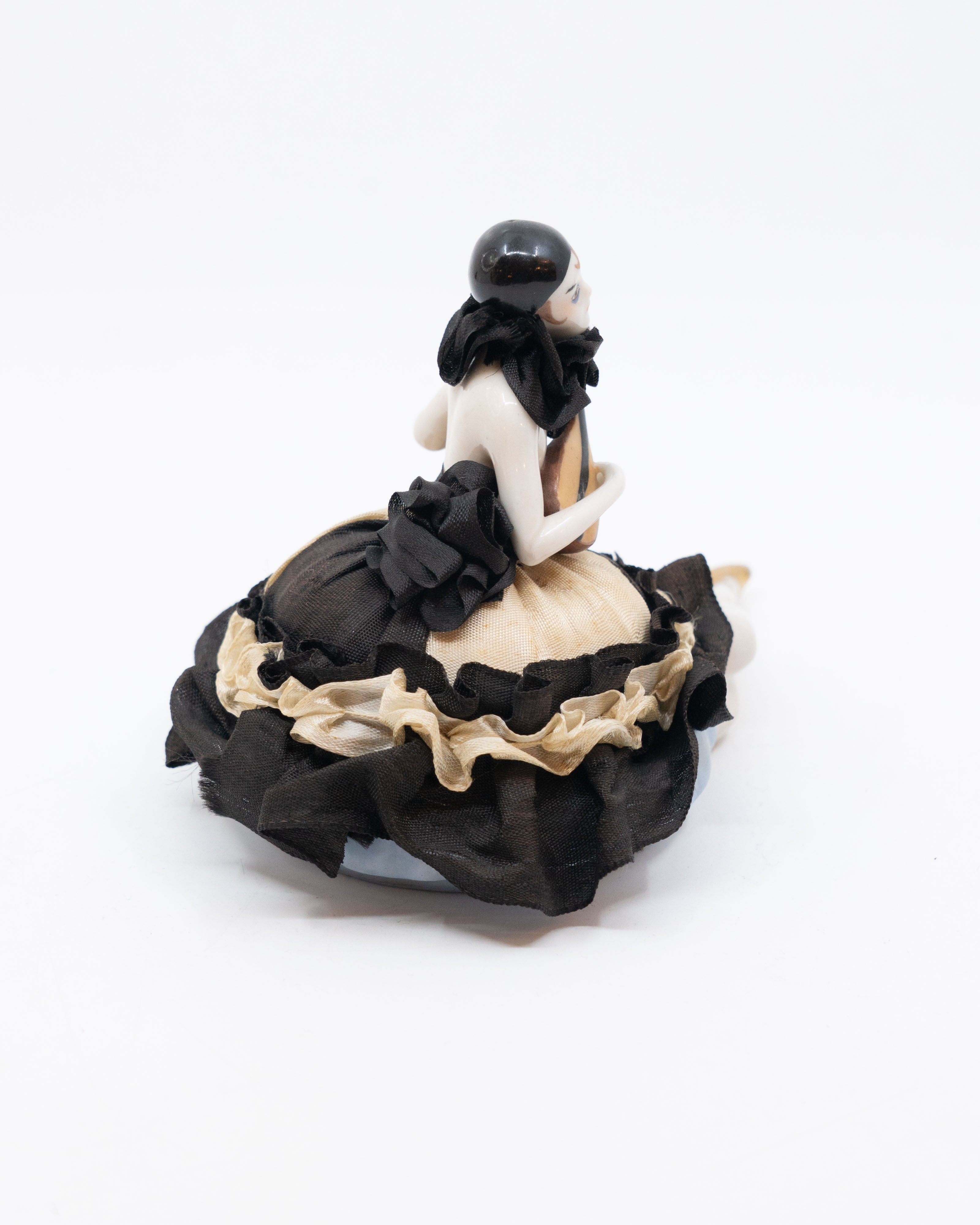 Poudrière Art Déco allemande en porcelaine peinte – C. 1910