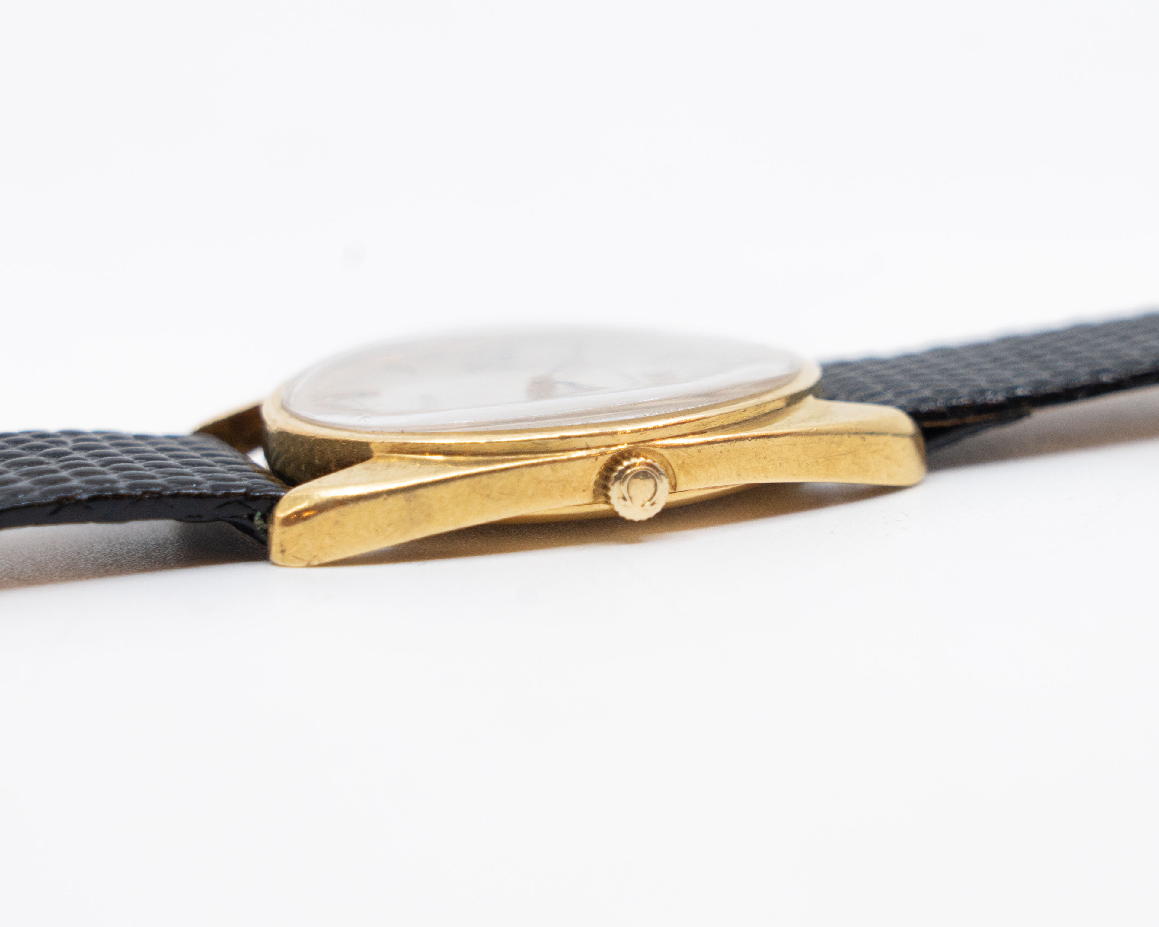 Omega DeVille Ellipse watch, 18k gold – 1966