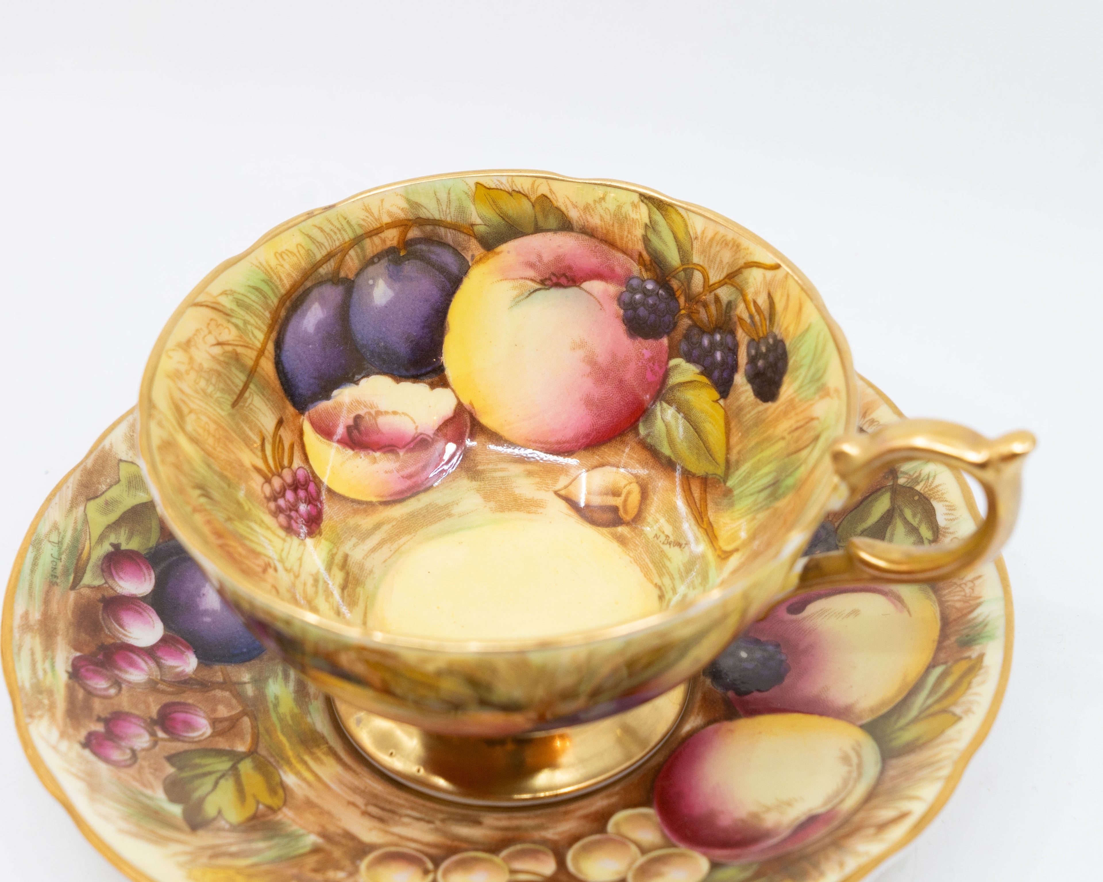 Tasse à thé de collection Aynsley décor Orchard