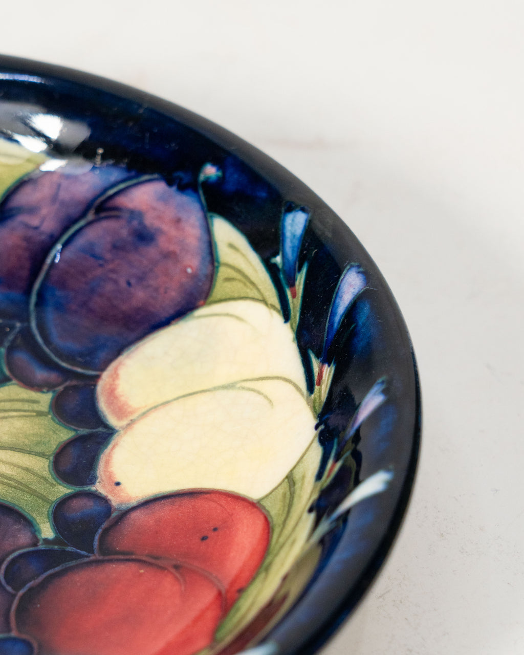 Assiette bol Moorcroft  Motif Wisteria Plum