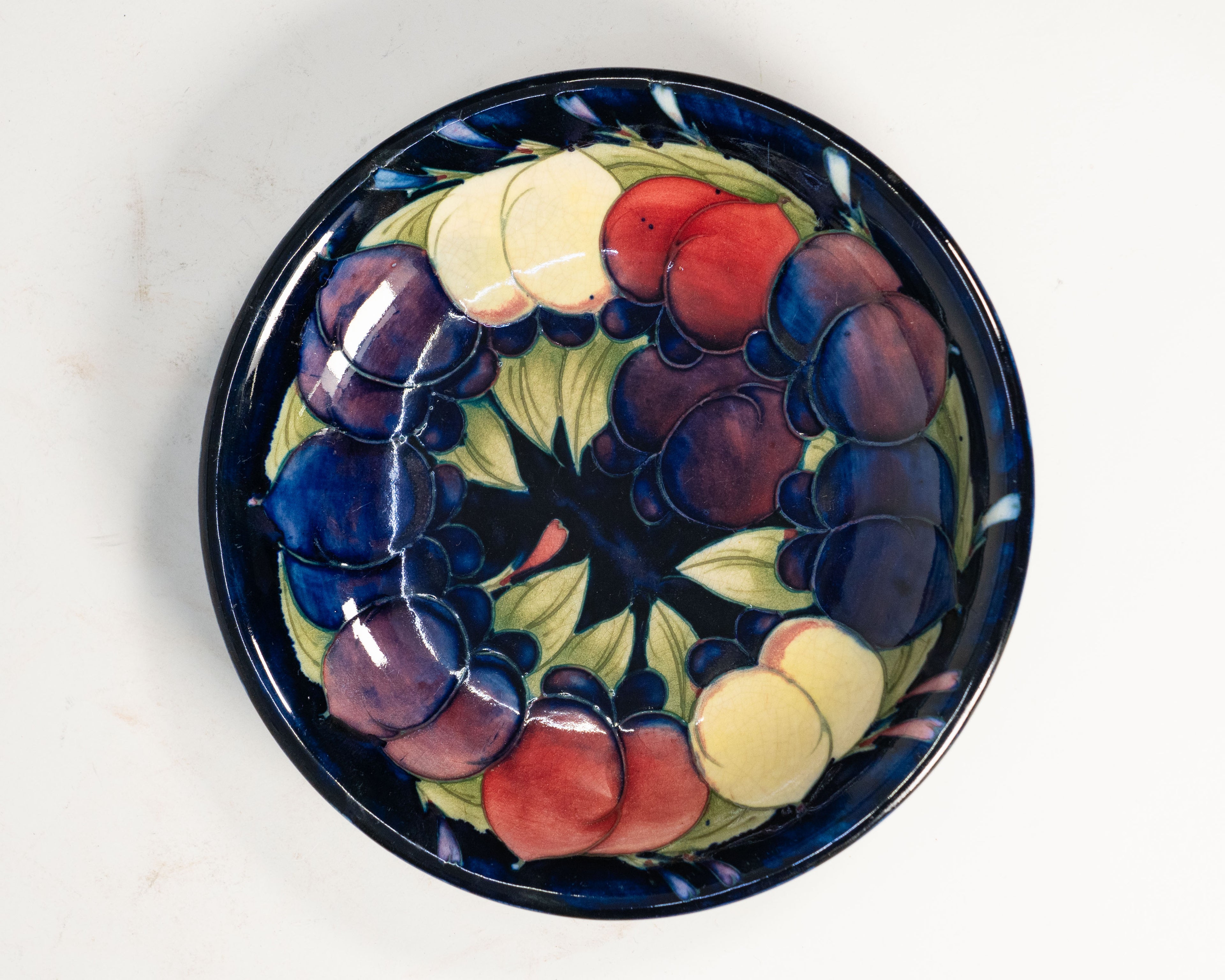 Assiette bol Moorcroft  Motif Wisteria Plum