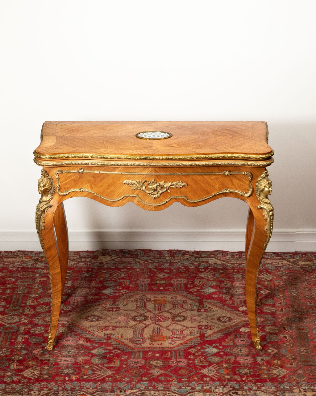 Table à cartes en citronnier de style Louis XV - France vers 1900