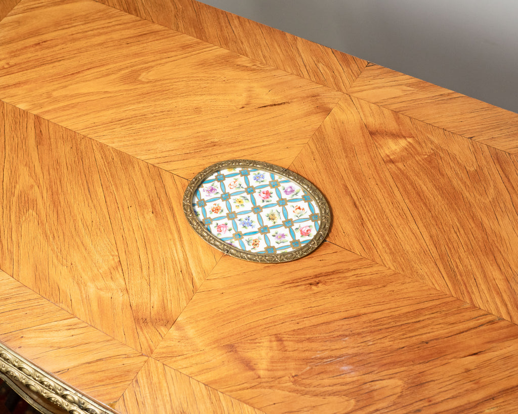 Table à cartes en citronnier de style Louis XV - France vers 1900