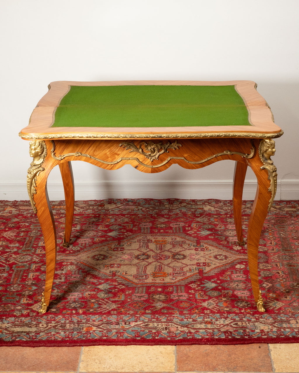 Table à cartes en citronnier de style Louis XV - France vers 1900