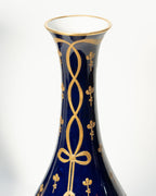 Paire de vases français dans l'esprit de Sèvres