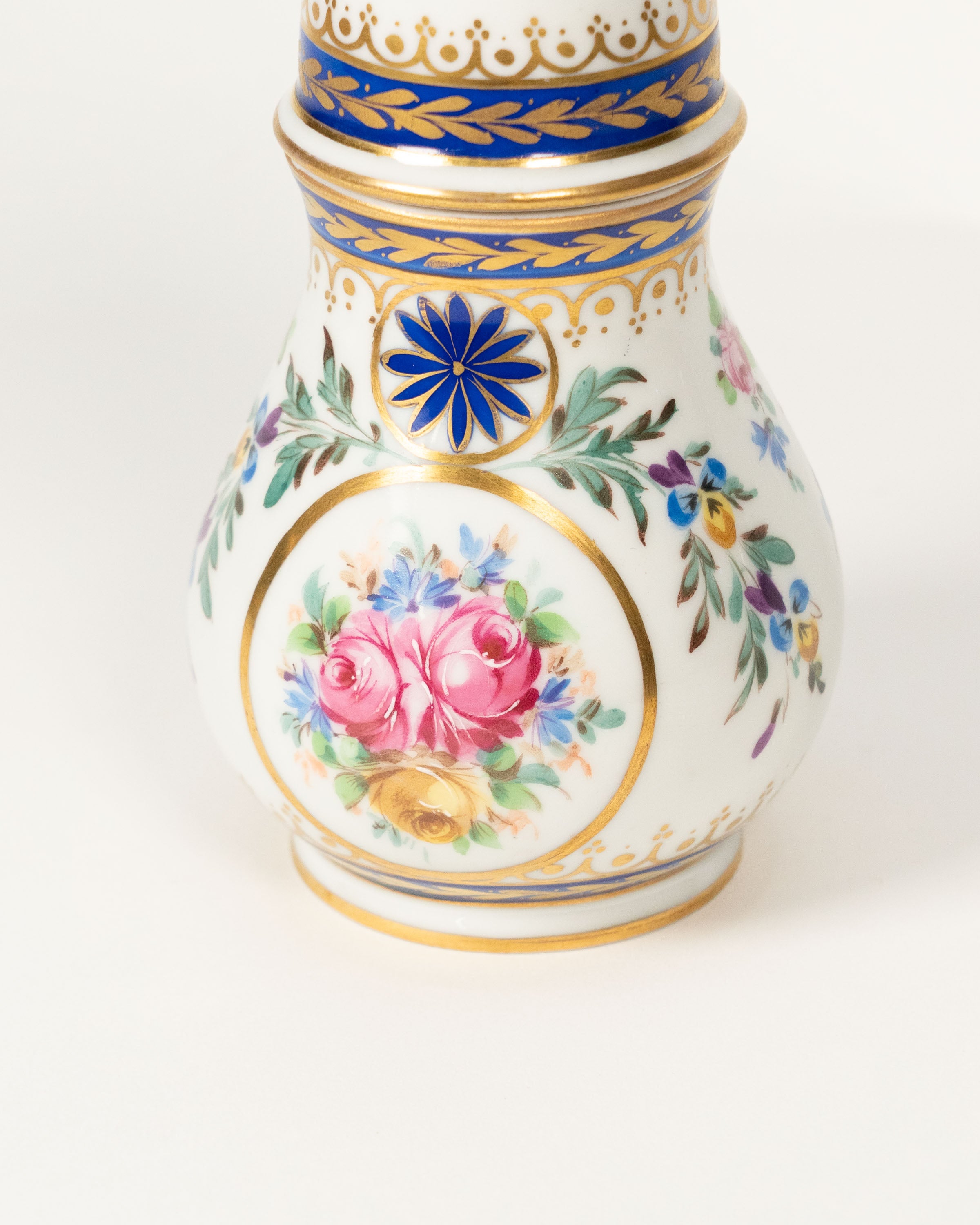 Porcelain shaker in the spirit of Sèvres