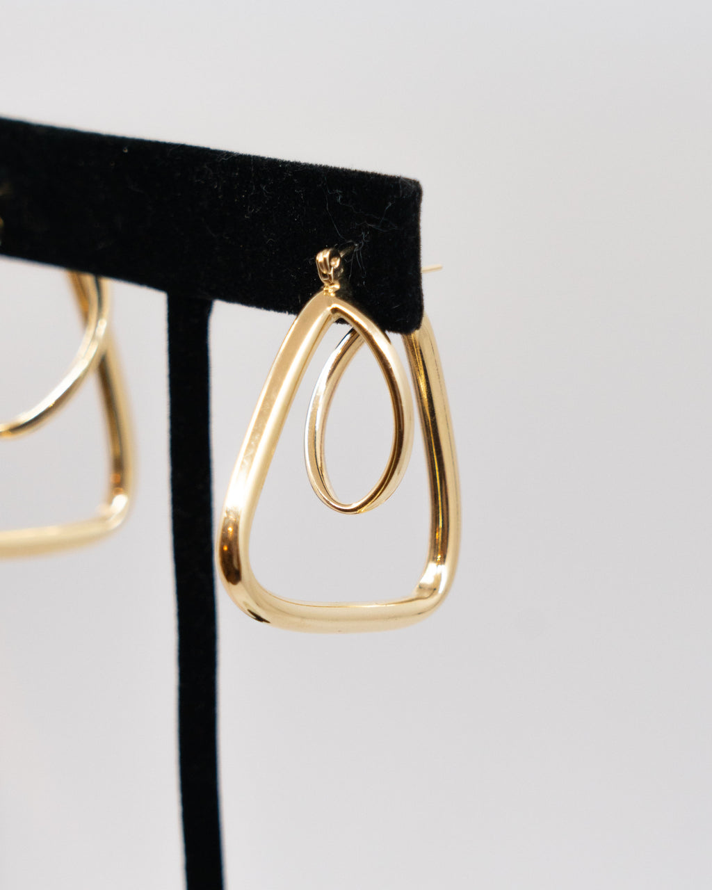 Boucles d'oreille entrelacées - or jaune 14k