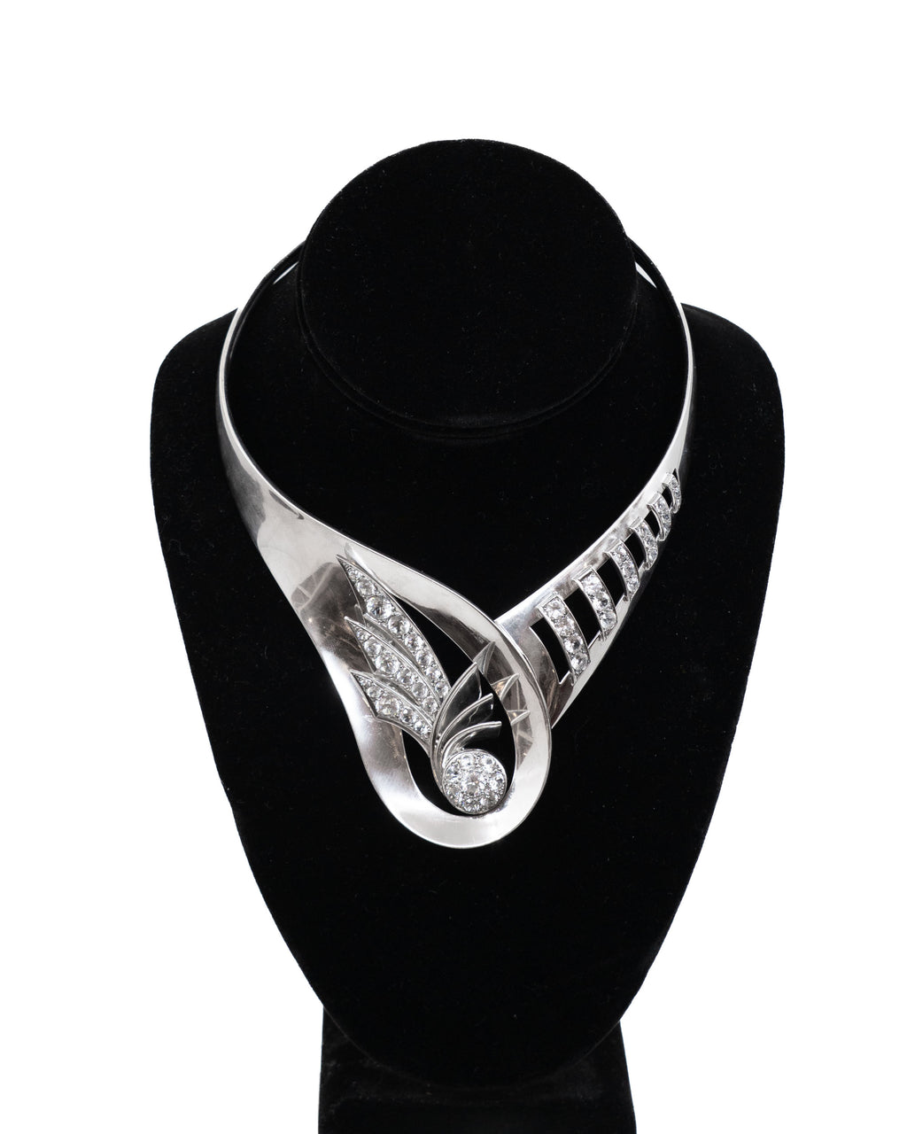 Collier rigide en argent et en cristal - Georges Delrue