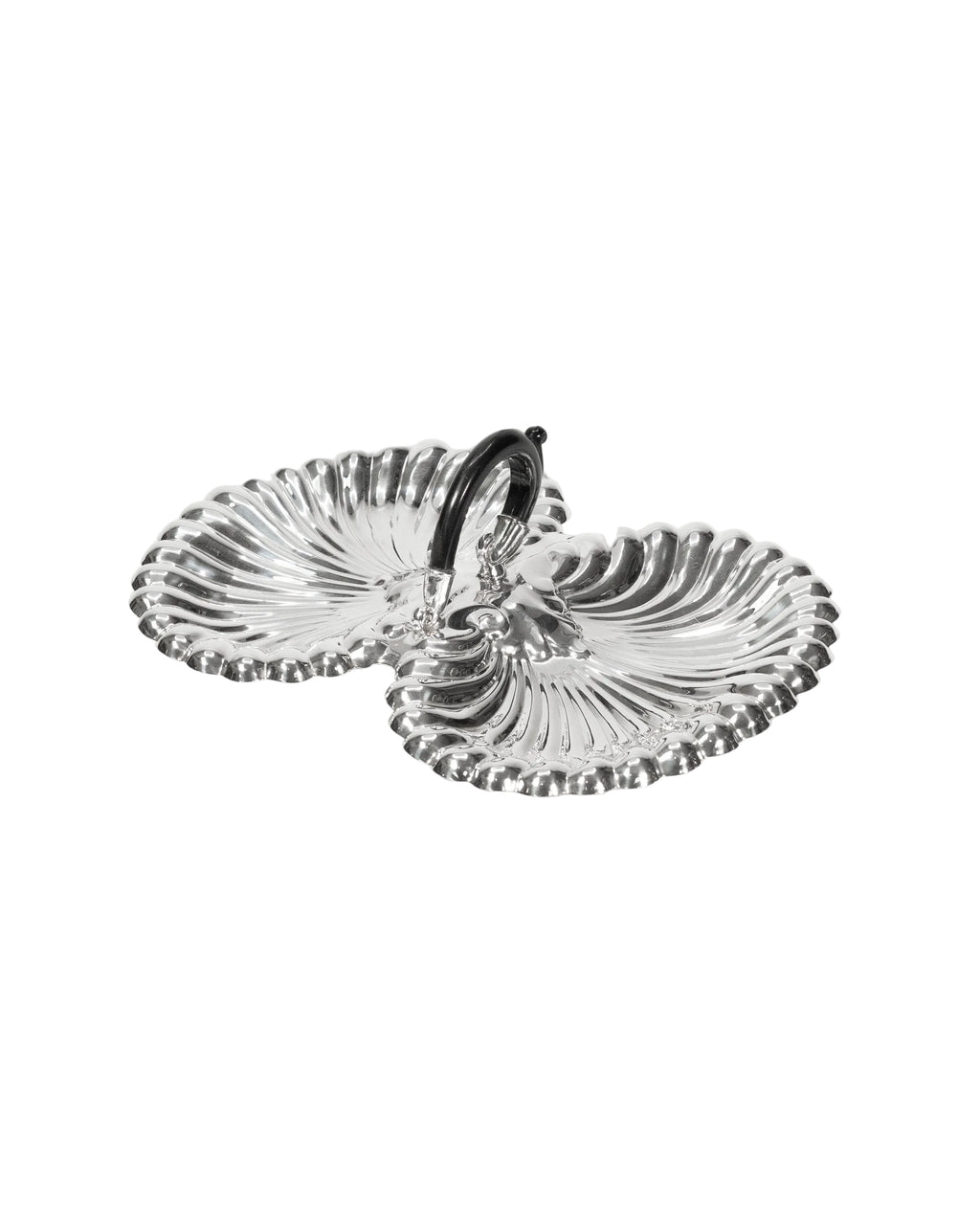 Plat de présentation en forme de coquillage