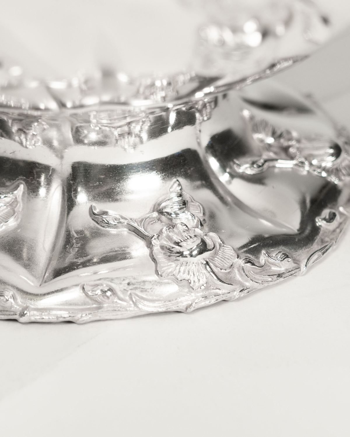 Bol de présentation floral – Forbes Silver Co.