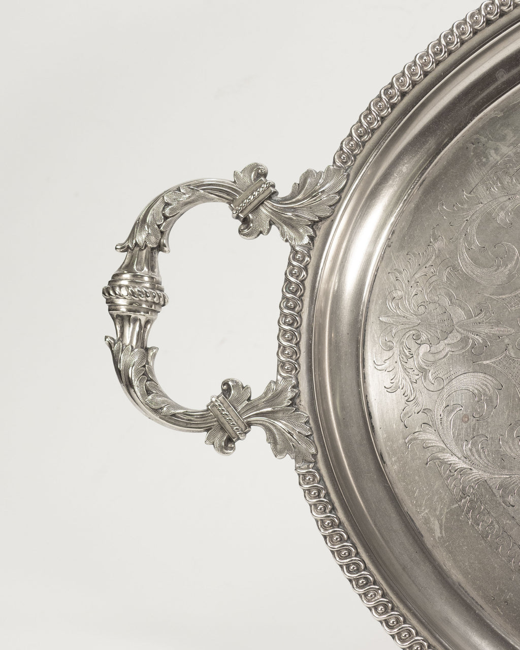 Grand plateau de service orné – Allemagne, circa 1900