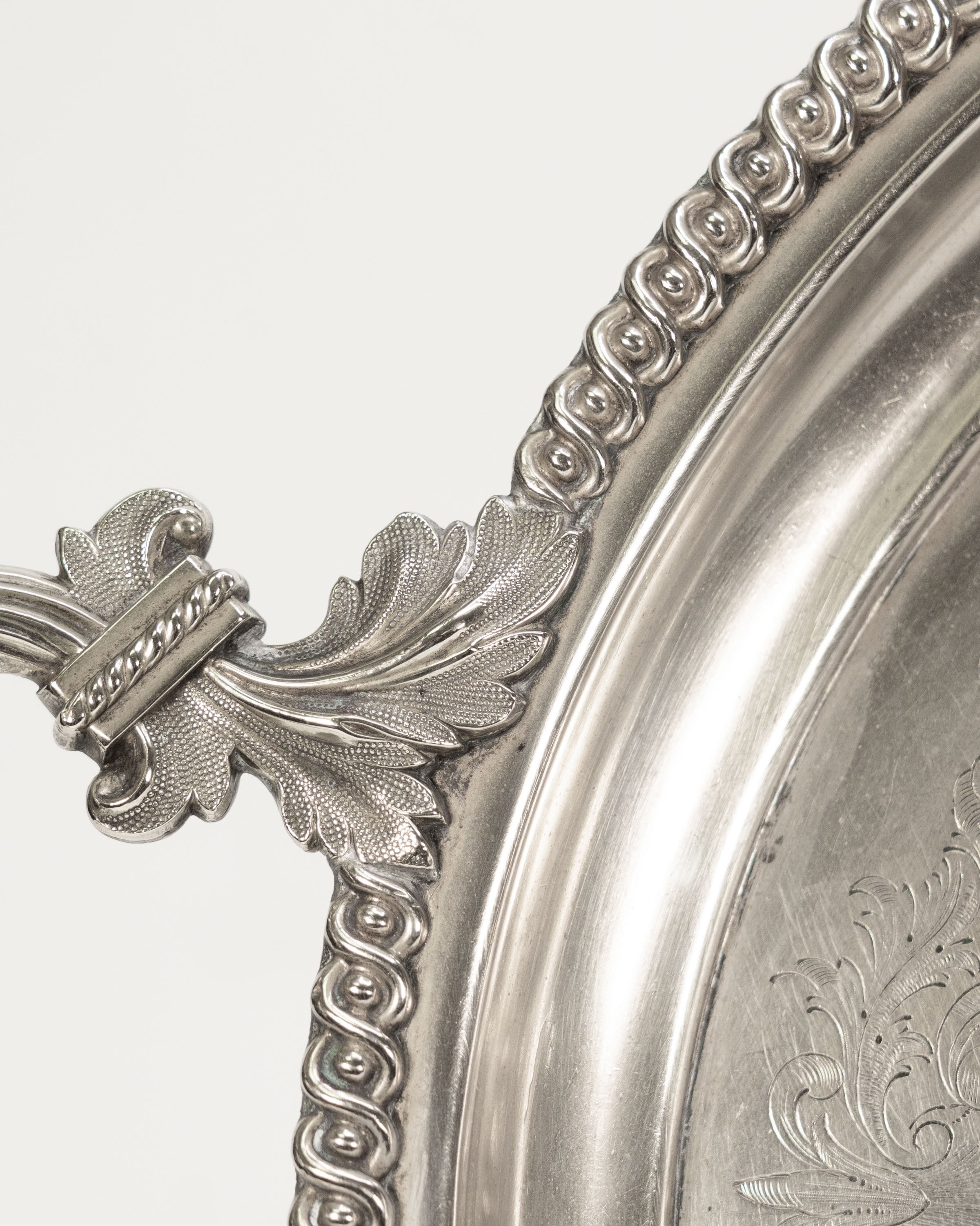 Grand plateau de service orné – Allemagne, circa 1900