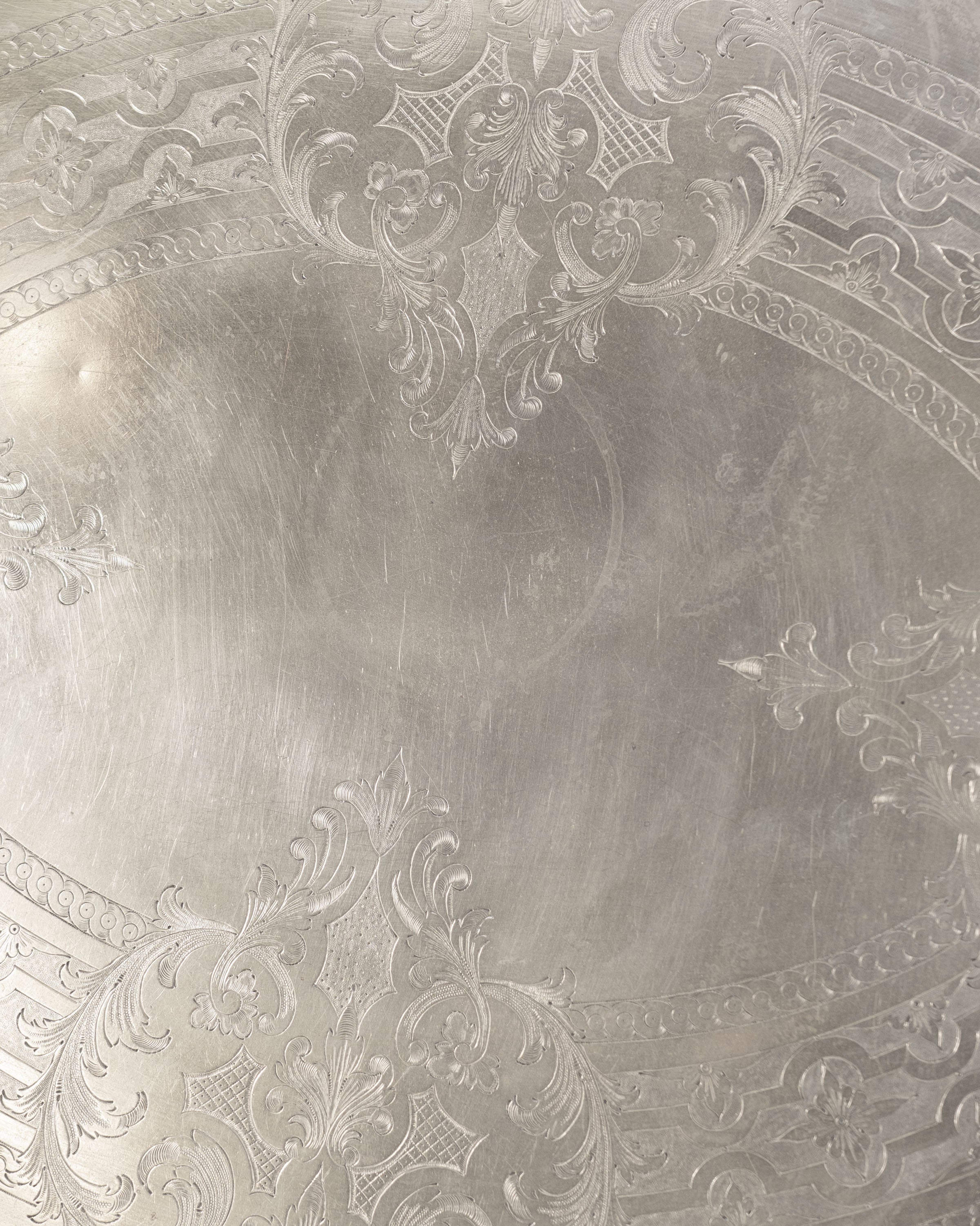 Grand plateau de service orné – Allemagne, circa 1900