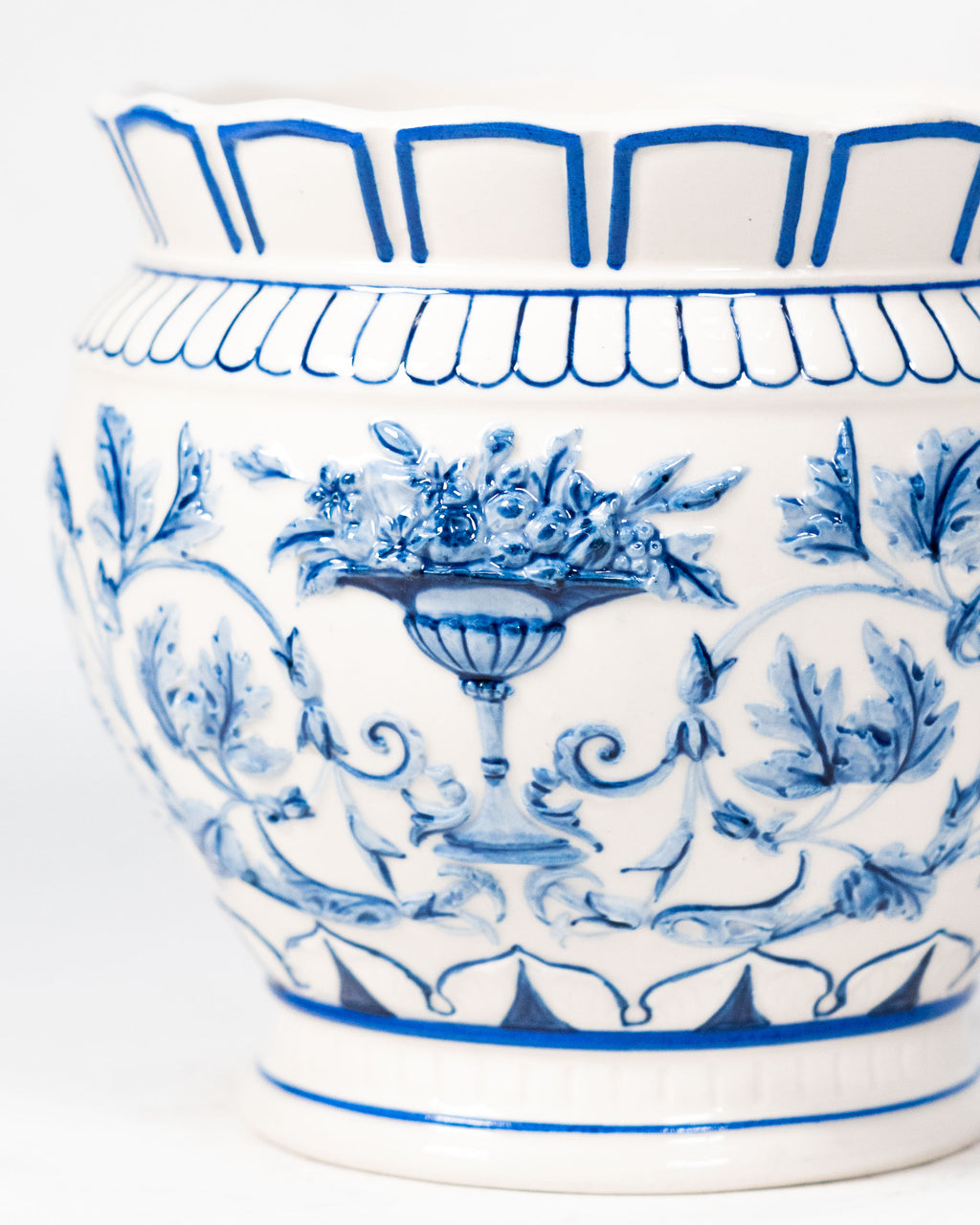 Swedish porcelain cachepot – Rörstrand