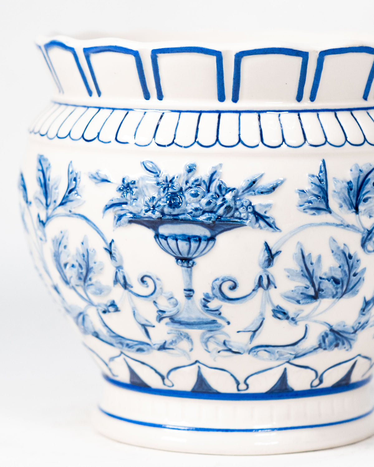 Swedish porcelain cachepot – Rörstrand