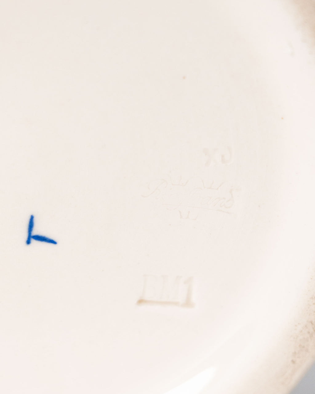 Swedish porcelain cachepot – Rörstrand