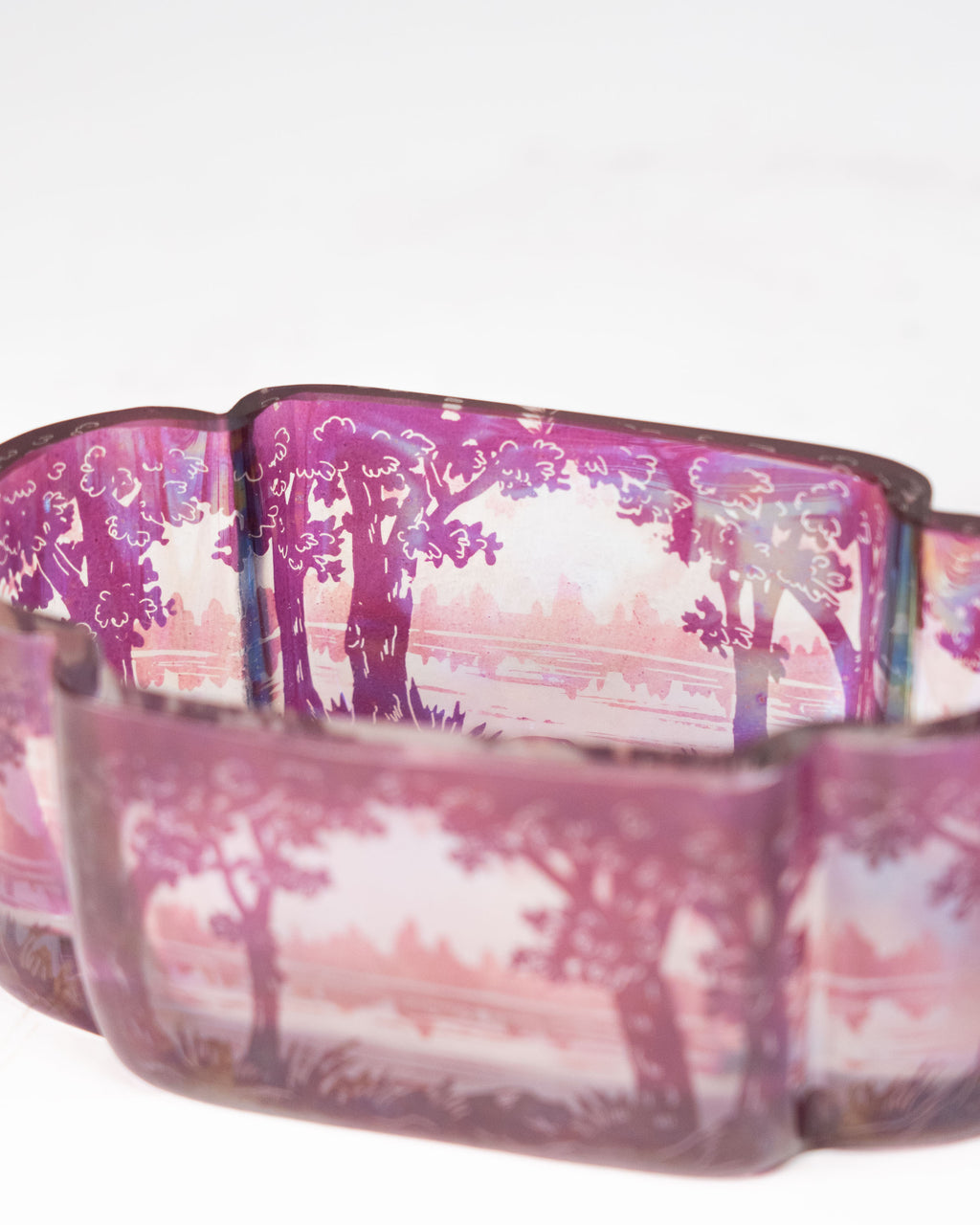 Bol en verre iridescent – École de Nancy, France, c. 1920