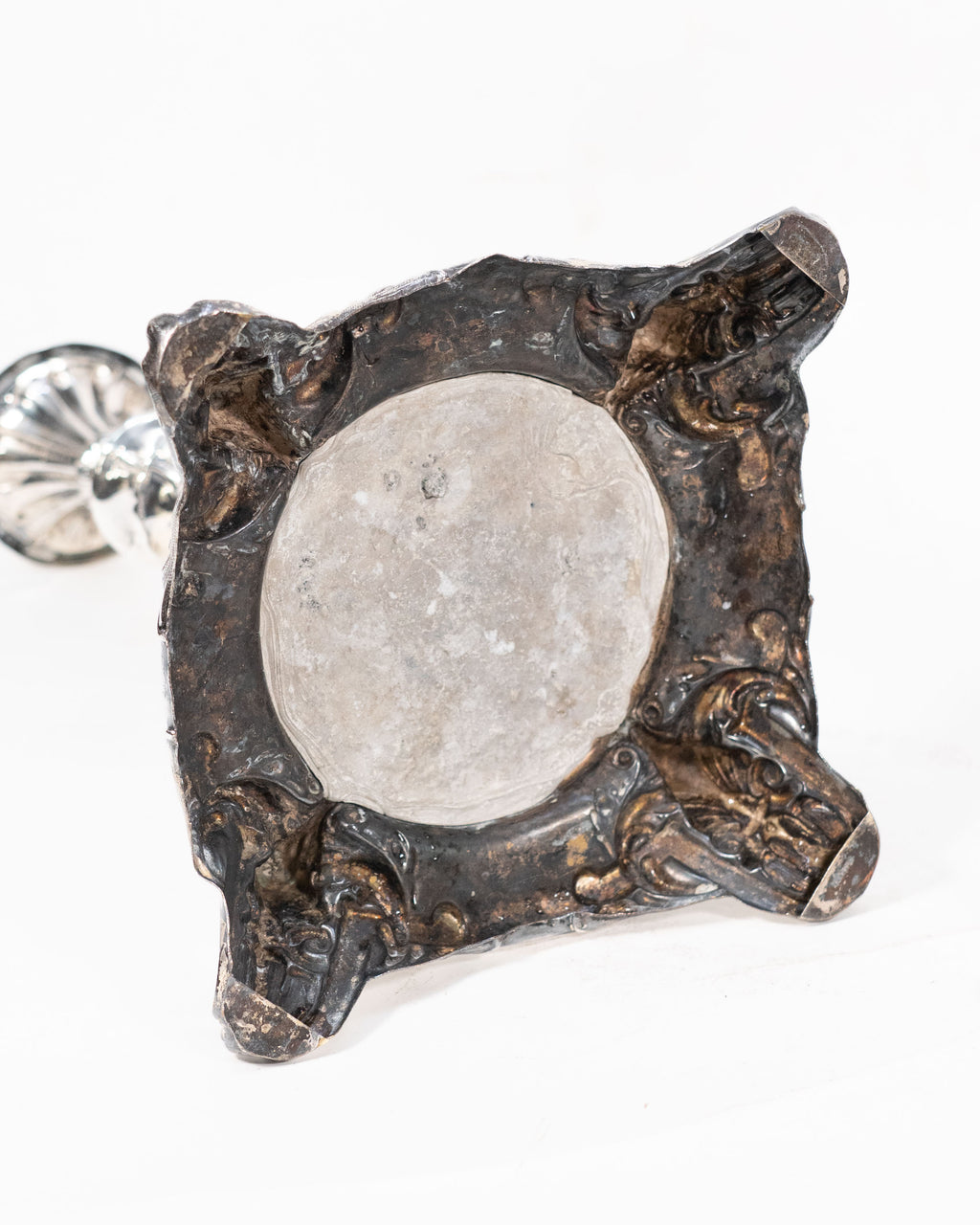 Paire de grands bougeoirs Louis XV - France, circa 1850