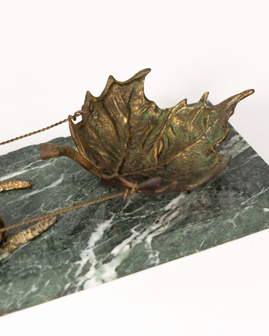 Vide-poche "escargots" en bronze et marbre - vers 1900