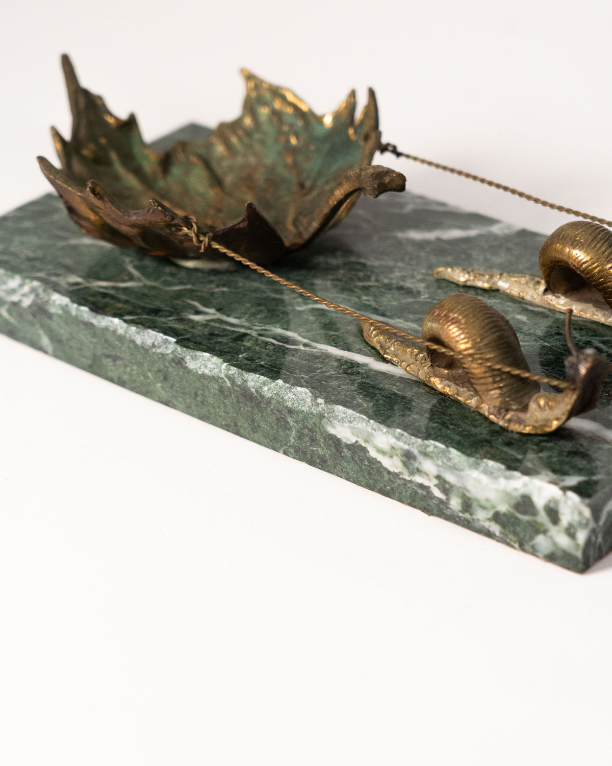 Vide-poche "escargots" en bronze et marbre - vers 1900
