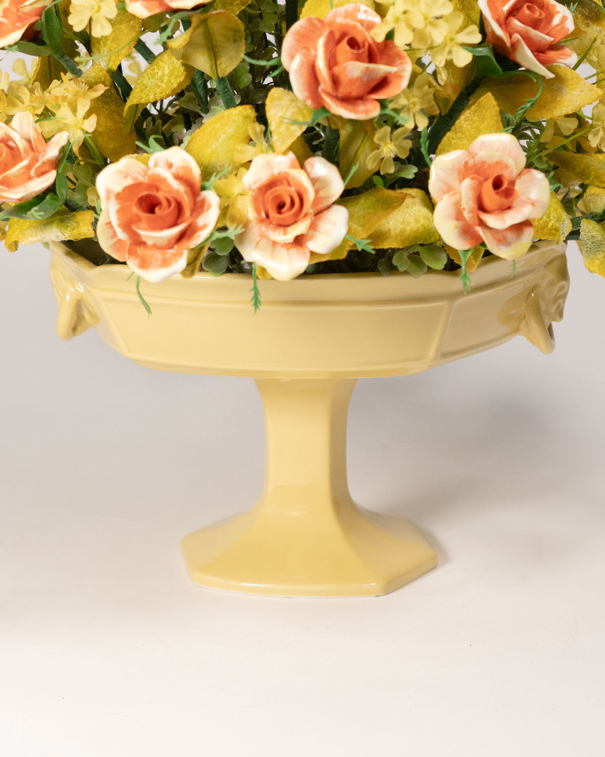 Bouquet floral en porcelaine - circa 1960
